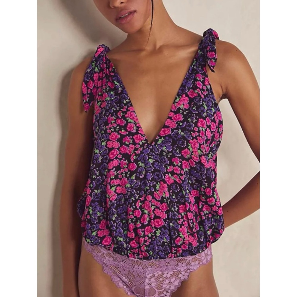 NWT Intimately Free People “Bare It All” floral print bodysuit (XS)